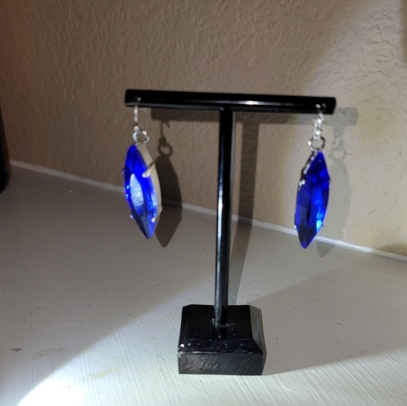 dw designs by Diana Jewelry - Paris Blue Navette Earrings Oooh la la ✨